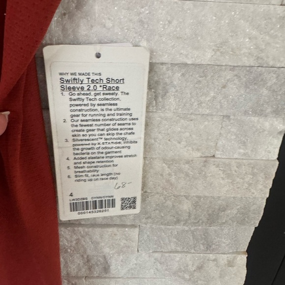 lululemon athletica top size 4 - Picture 2 of 3